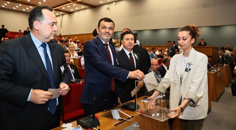EBB'NİN YENİ BAŞKANI BÜLENT NURİ ÇAVUŞOĞLU OLDU